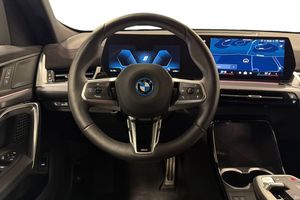 BMW iX2 bild 9