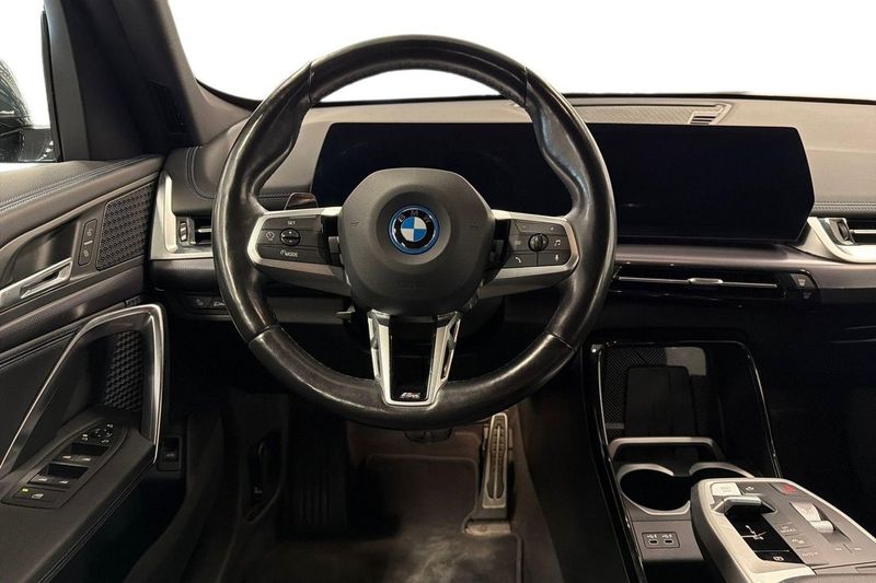 BMW iX1 bild 9
