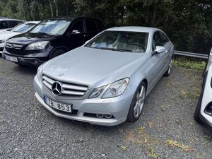 Mercedes E350 bild 1