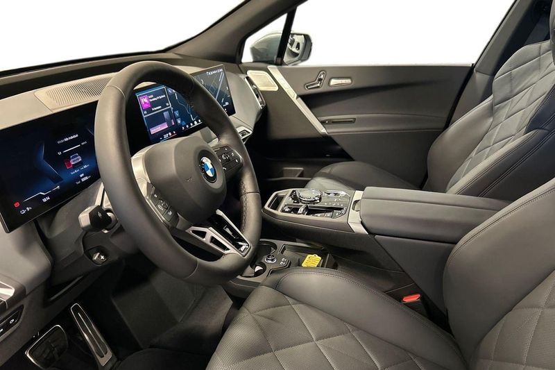 BMW iX bild 12