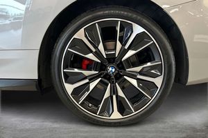 BMW iX bild 14