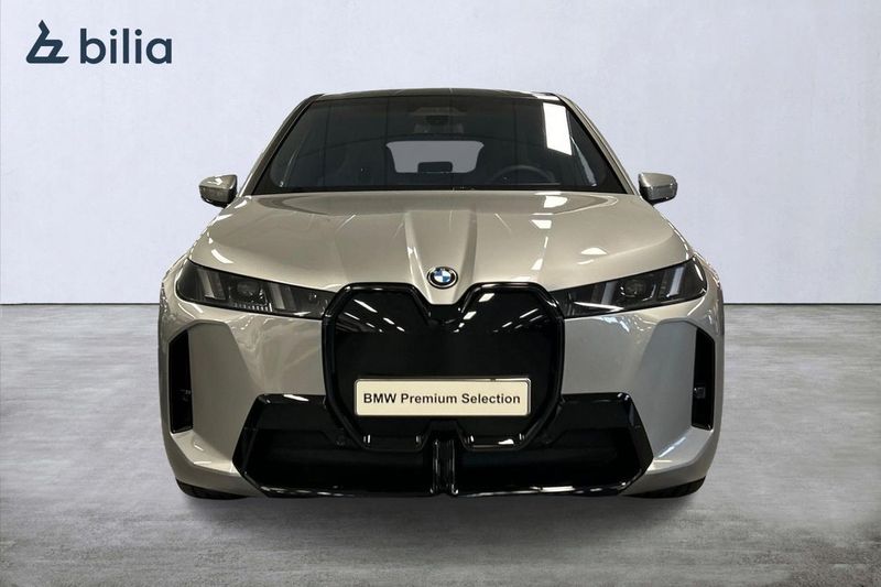 BMW iX bild 5