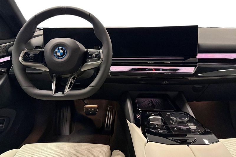 BMW 530 bild 8