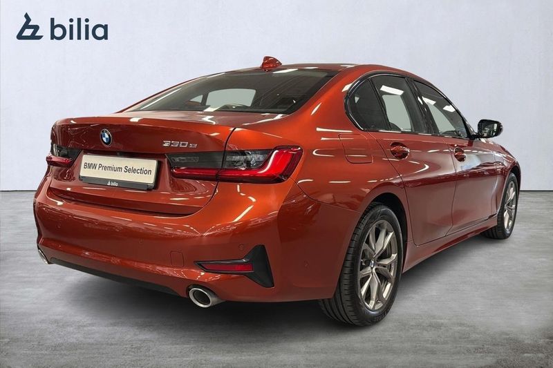 BMW 330 bild 17