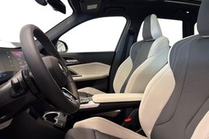 BMW iX1 bild 12