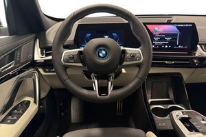 BMW iX1 bild 9