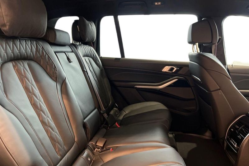 BMW X7 bild 6
