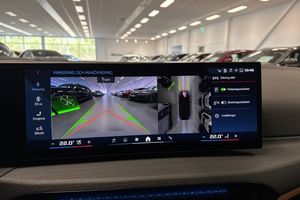BMW i4 bild 15