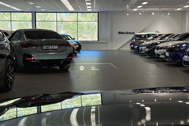 BMW i4 bild 16