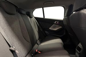 BMW 120 bild 7