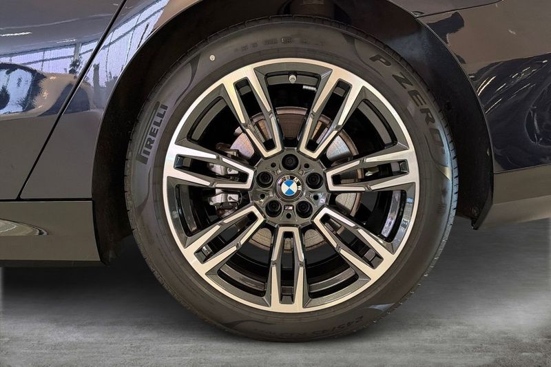 BMW 530 bild 15