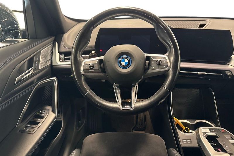 BMW iX1 bild 9