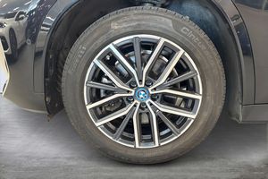BMW iX1 bild 14