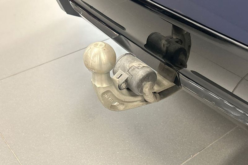 BMW i4 bild 17