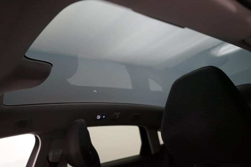 Volvo ES90 bild 19