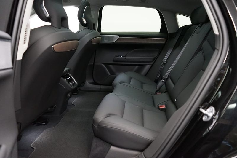 Volvo ES90 bild 12