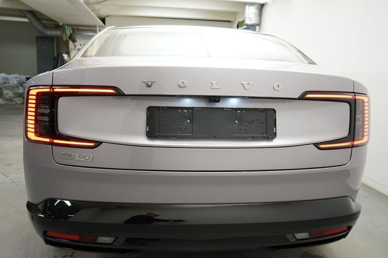 Volvo ES90 bild 15