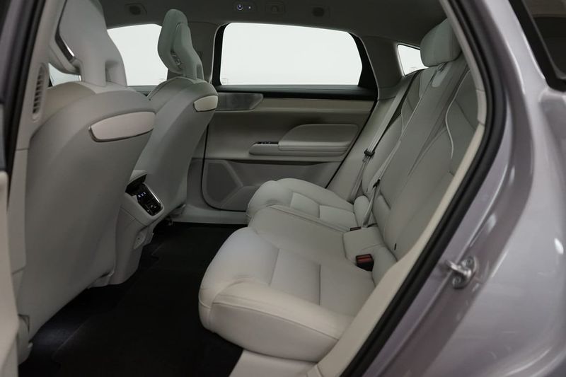 Volvo ES90 bild 6