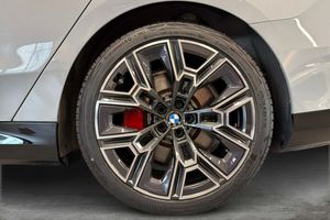 BMW i5 bild 15