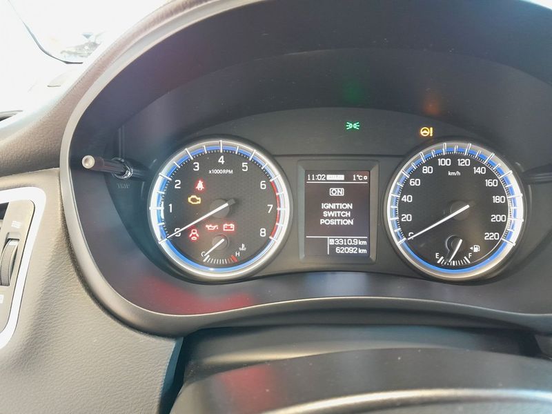 Suzuki S-CROSS bild 11