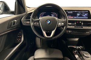 BMW 118 bild 9