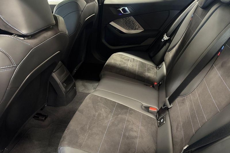 BMW 120 bild 11