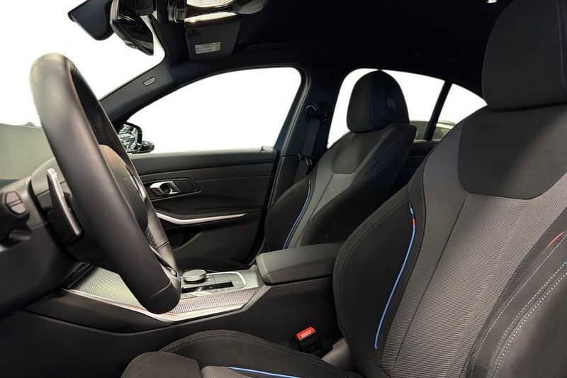 BMW 330 bild 12