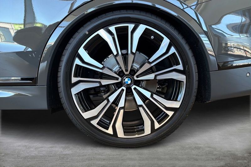 BMW X7 bild 17