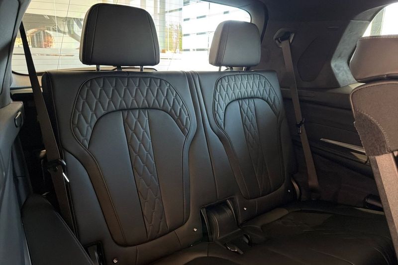 BMW X7 bild 8