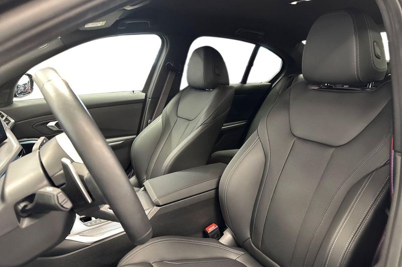 BMW 330 bild 14