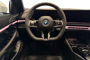 BMW 530 bild 9