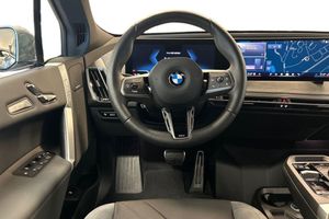 BMW iX bild 9