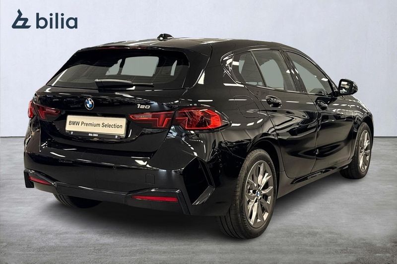 BMW 120 bild 16