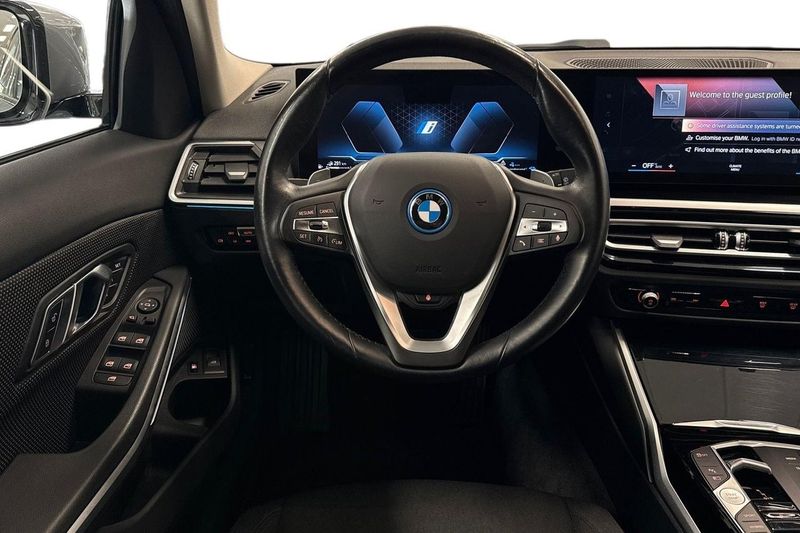 BMW 330 bild 9