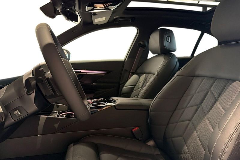 BMW 530 bild 12