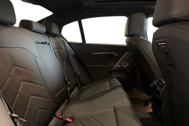 BMW 530 bild 7