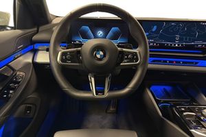 BMW 520 bild 9