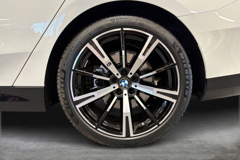 BMW 520 bild 15