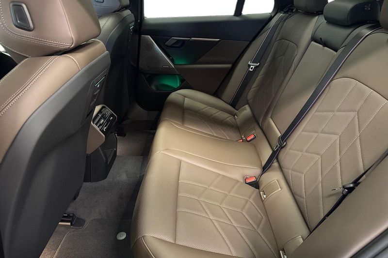 BMW 530 bild 11