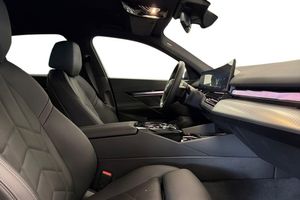 BMW i5 bild 6