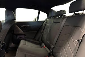 BMW i5 bild 11