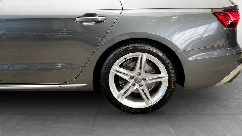 Audi A4 bild 6