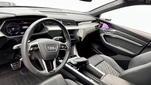 Audi Q8 e-tron bild 7