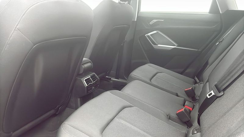 Audi Q3 bild 11