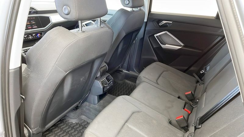 Audi Q3 bild 11