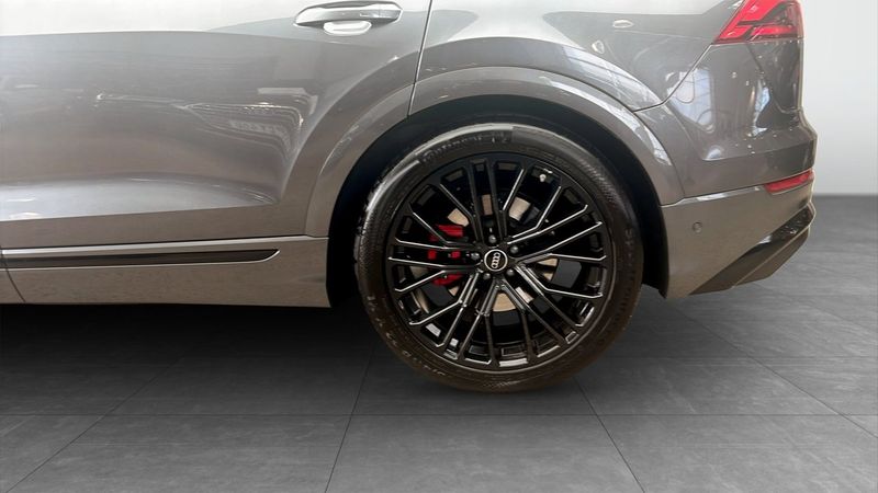 Audi Q8 bild 6