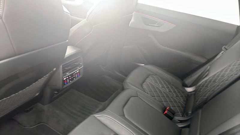 Audi Q8 bild 12