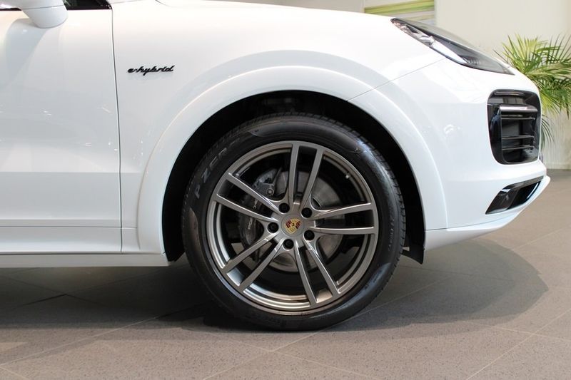 Porsche Cayenne bild 9