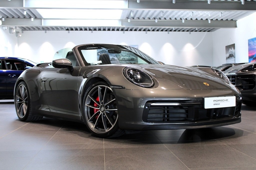 Porsche 992
