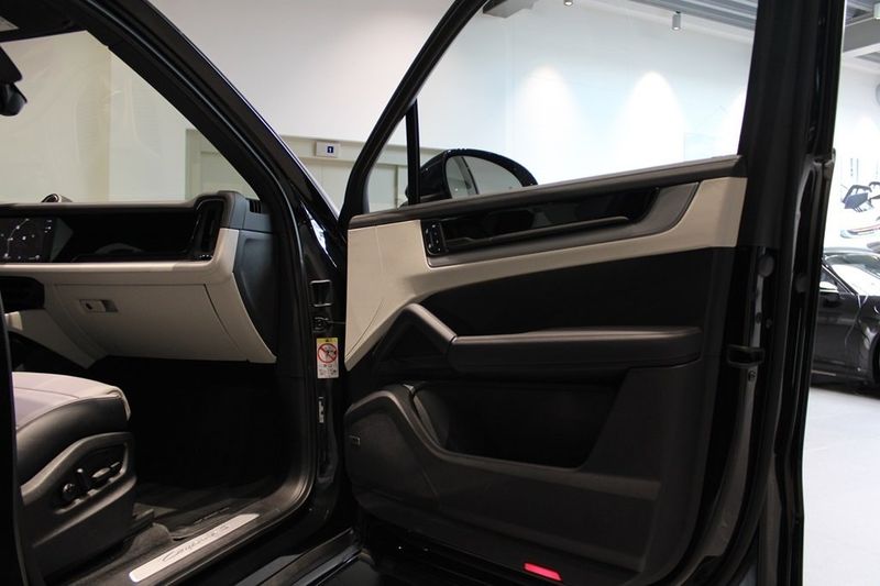 Porsche Cayenne bild 12